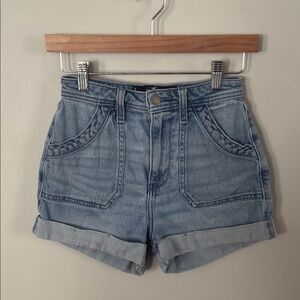 Hollister Blue Ultra High-Rise Mom Short Sz 24